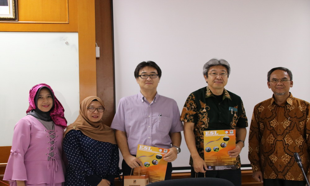 Guest Lecturer About SGDs, ESL IPB Invites Lecturers from Japan