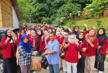 3-Fieldtrip MK ABM ke petani manggis di Kelompok Tani Cikadu Warga Tani Sabtu 13 Mei 2023