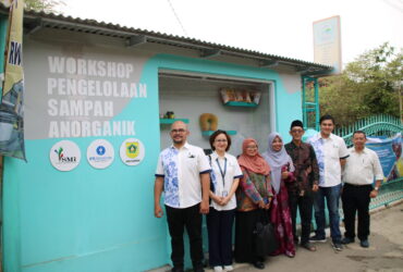 4-Serah Terima Hibah Tahun 2022-2023 PT SMI Desa Rendah Karbon 14 Maret 2023