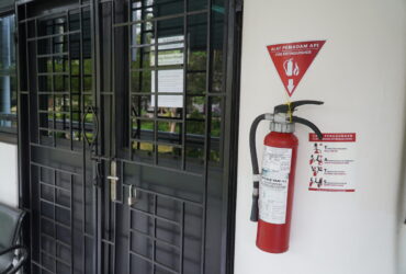 APAR Depan Ruang Diskusi Lantai 2