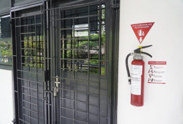 APAR depan Ruang Kelas ESL 303