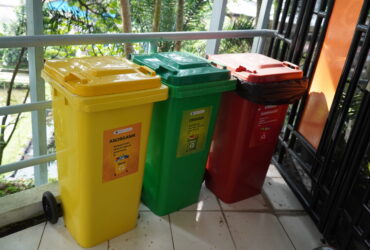 Tempat Sampah Terpilah Lantai 2